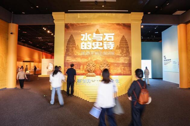 Int'l Exchange | Cambodian culture relics exhibited in S. China's Hainan