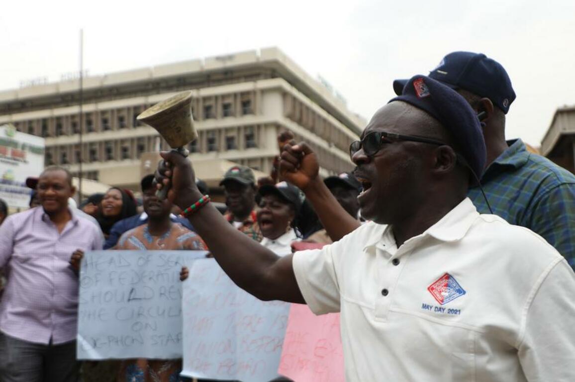 Nigerians lament electricity tariff hike amid poor power supply