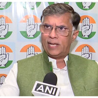 Pawan Khera hits out at PM Modi's "parivaarvad" jibe, says BJP does not have heroes of its own