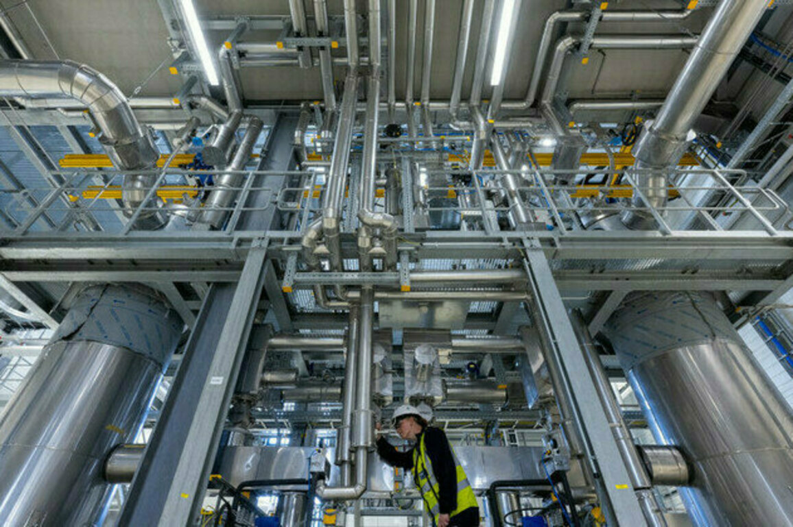 EU could become province of China  German industry leader
