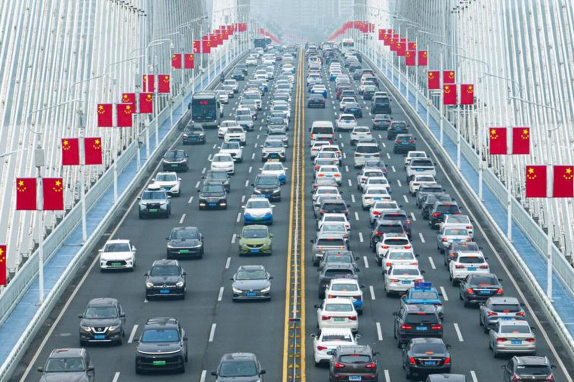 China's economy well-equipped for continued growth, says ADB chief economist