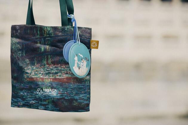 Trash or trend? Chinese enterprises recycle plastic waste into chic souvenirs