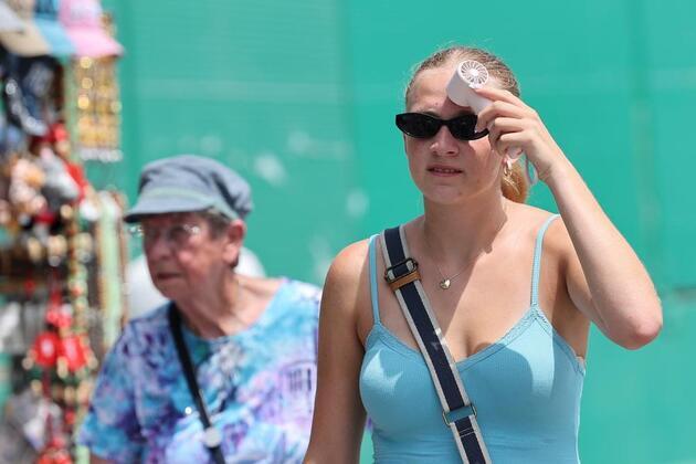 Extreme heat tests Europe as fires spread and rivers run low
