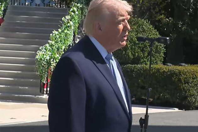 Trump vows to finish war with Iran, says "can't put nuclear weapons in hands of lunatic"