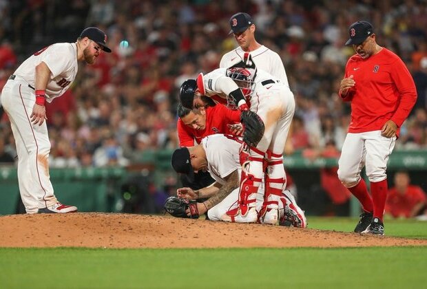 Red Sox RHP Tanner Houck gets stitches after liner hits head