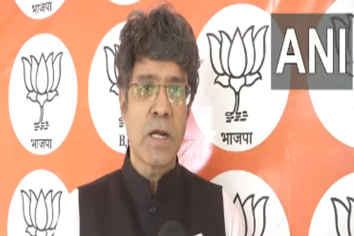 "Why is Rahul Gandhi rattled," BJP's CR Kesavan hits out at Congress criticism of Vadra chargesheet