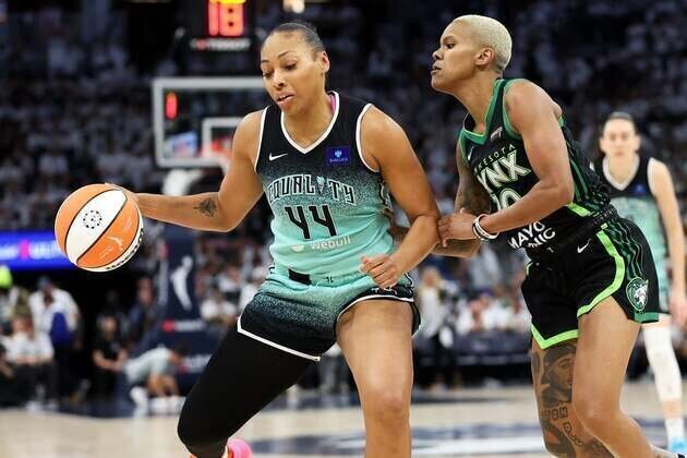 Liberty re-sign F Betnijah Laney-Hamilton