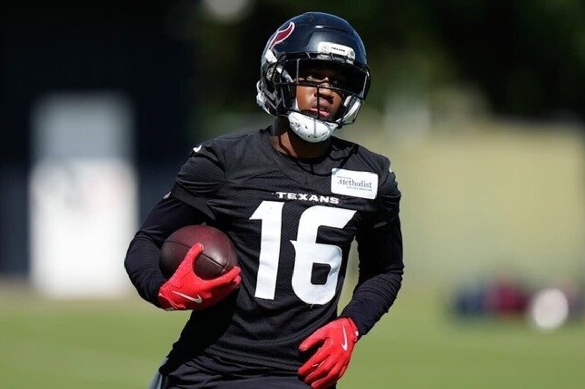 Jets Sign WR Jalen Walthall