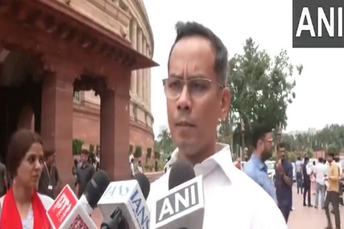 Assam Congress chief Gaurav Gogoi condemns case filed against journalists by state police