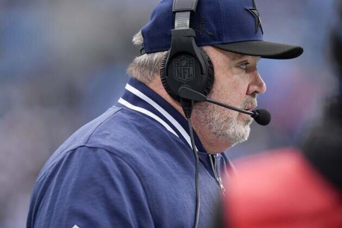 Reports: Steelers to interview Brian Flores, Mike McCarthy