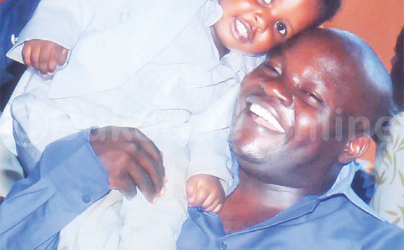 Musoke ng’ali ne mutabani we. Musoke ng’ali ne mutabani we.