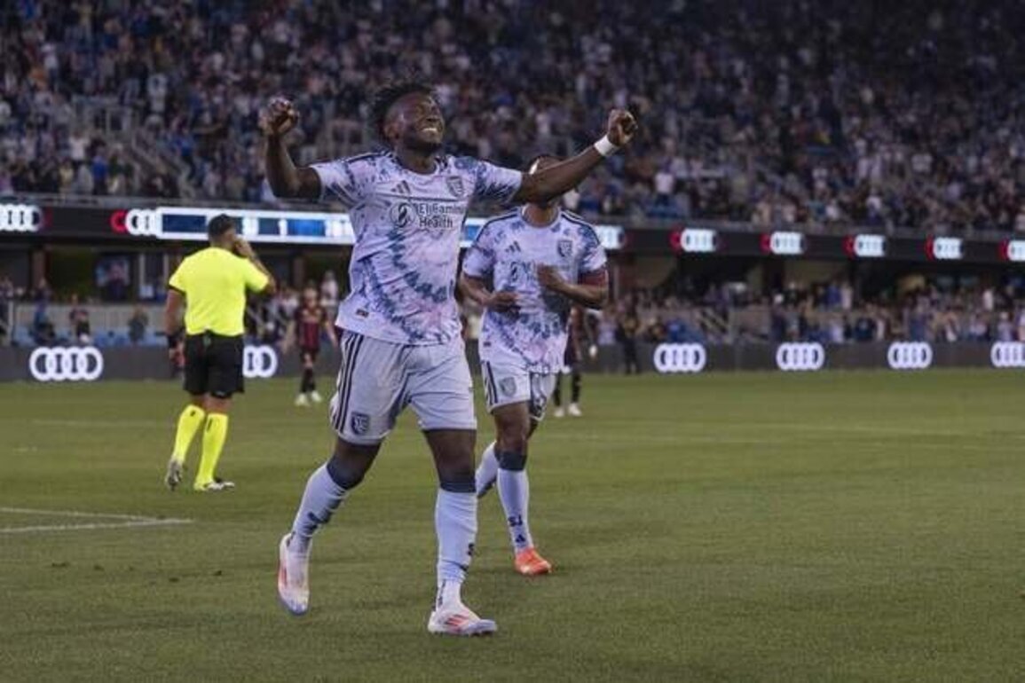 Quakes, Sounders clash while off to sterling starts