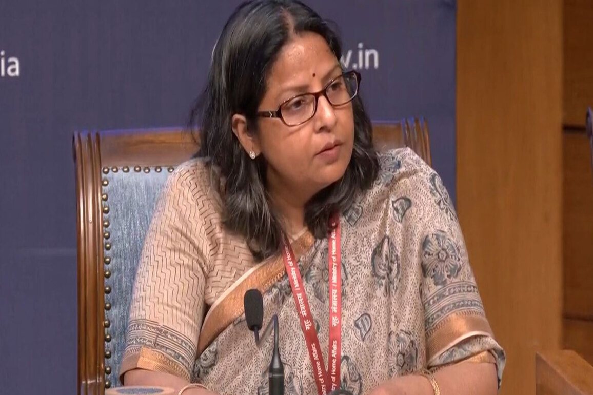 No dryout reported in LPG distributor ships, all petrol pumps operating normally: Govt