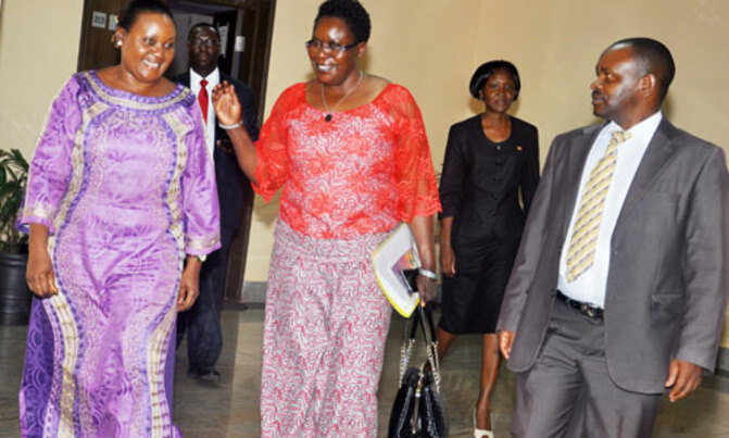 Minister faults OPM top officials for indecisiveness Minister faults OPM top officials for indecisiveness