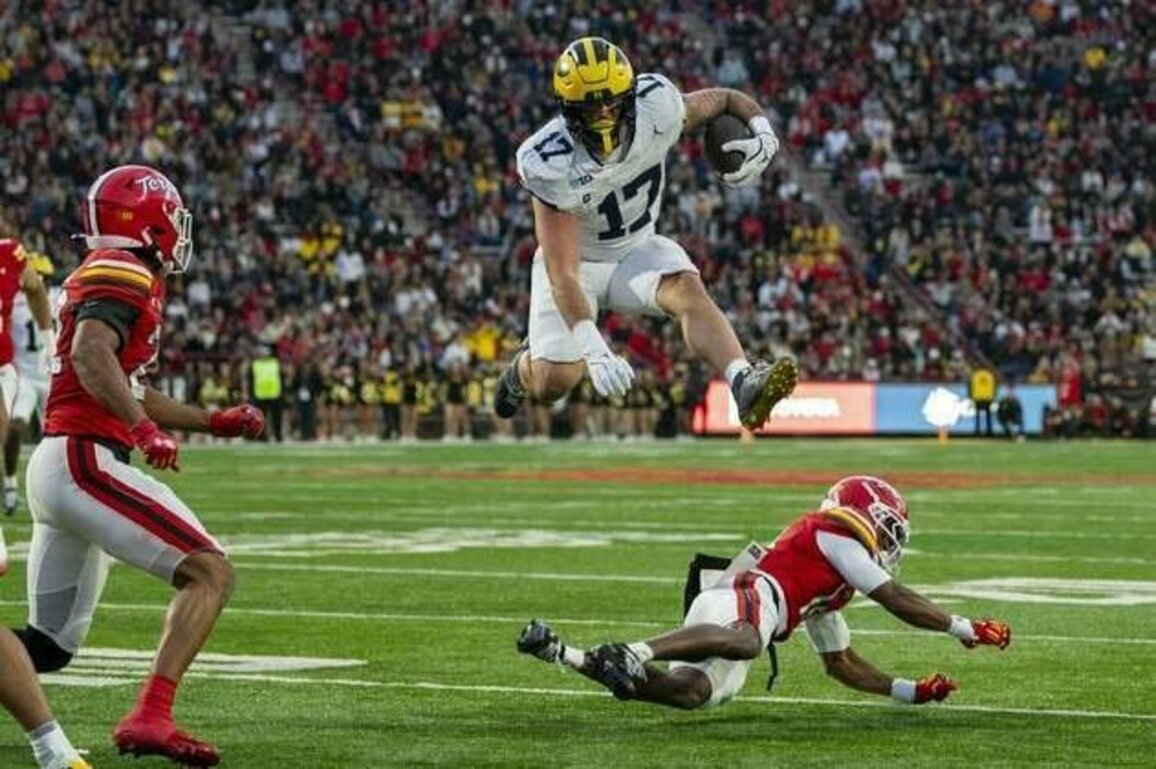 Bryson Kuzdzal pushes No. 18 Michigan to ninth straight over Maryland