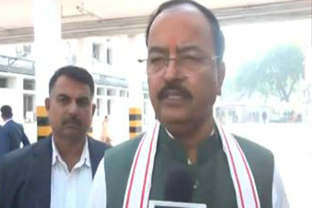 "People will give an answer to all those who disrespect Mahakumbh": UP Dy CM Keshav Maurya hits back at Mamata Banerjee