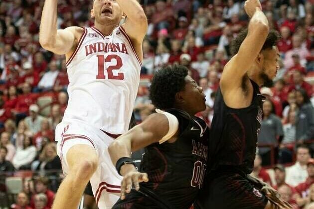 Tucker DeVries making immediate impact for Indiana with Milwaukee up next
