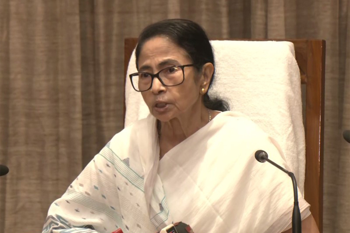 West Bengal CM Mamata Banerjee coordinates with gas and CNG companies amid supply chain disruptions