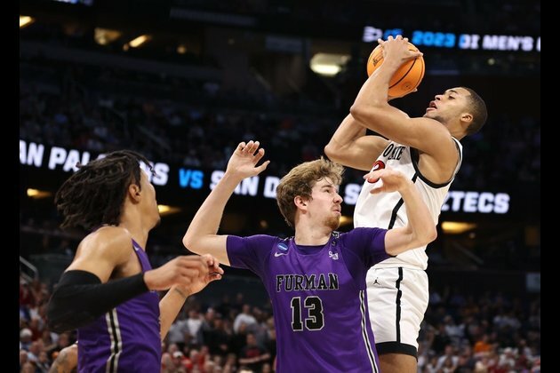 No. 5 San Diego State clamps down on No. 13 Furman to advance