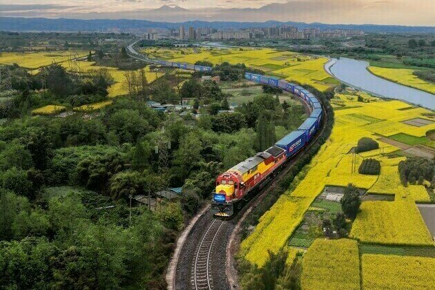 Railway port boosts high-quality development in Qingbaijiang