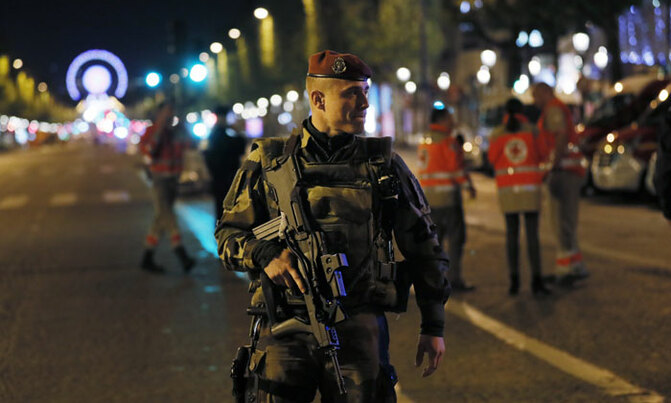 French policeman killed in Paris attack claimed by IS French policeman killed in Paris attack claimed by IS