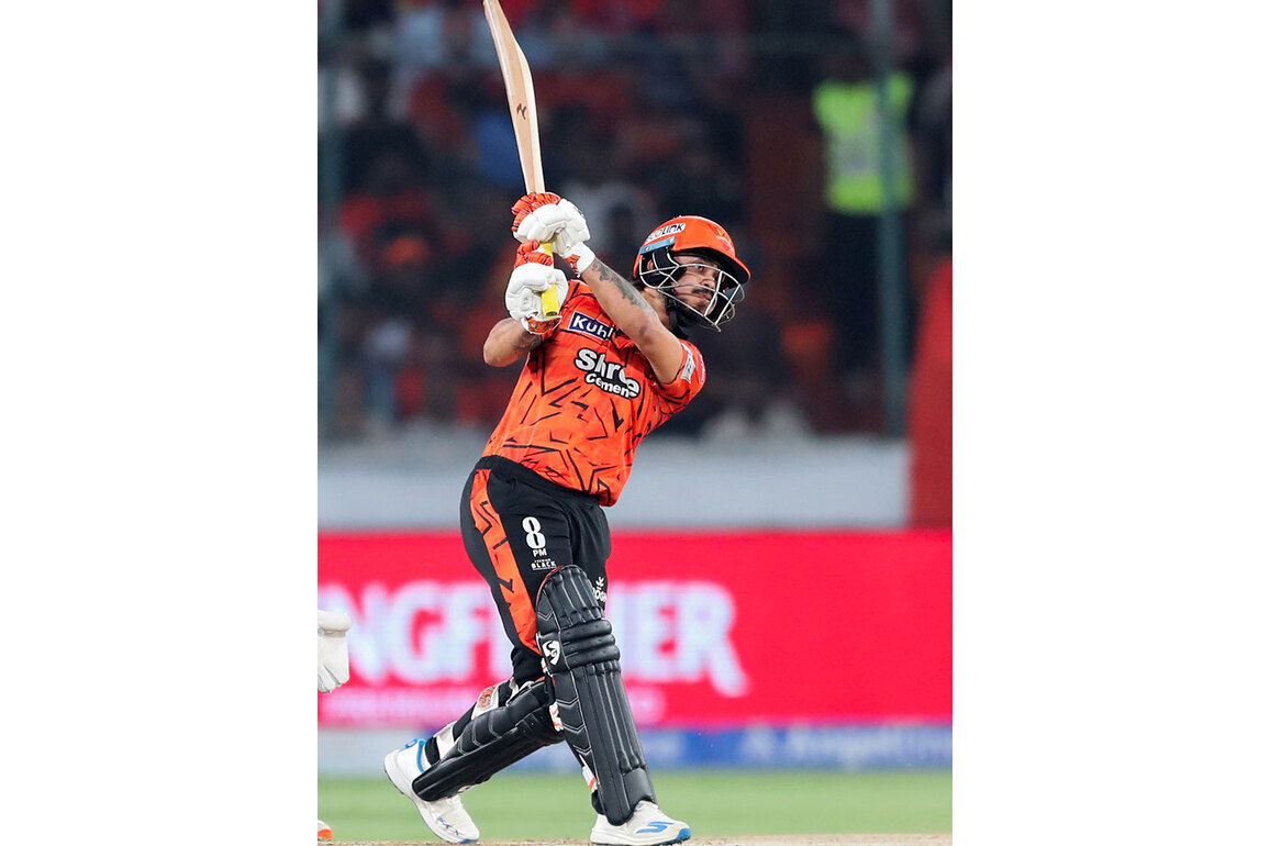 IPL 2026: Kishan's explosive 91 helps SRH pile 216/6 against RR