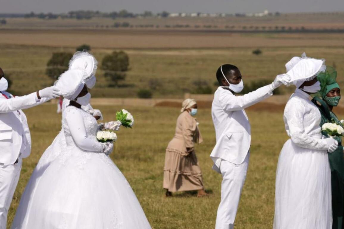 South Africa church holds mass Easter weddings for 3000