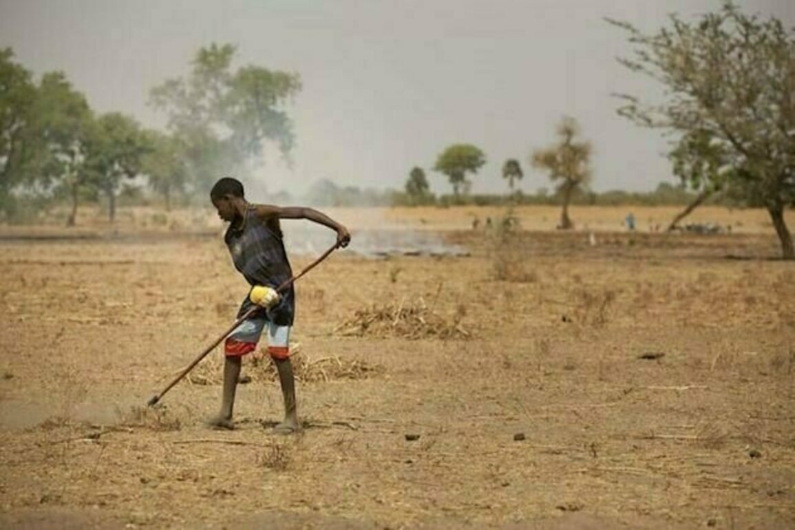 Le colonialisme et les risques climatiques sont lies : preuves issues du Ghana et du Senegal
