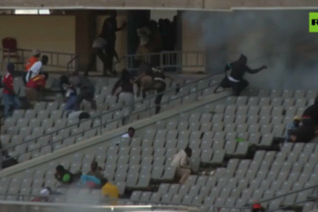 Deadly clashes erupt at politician's funeral service in Kenya (VIDEO)
