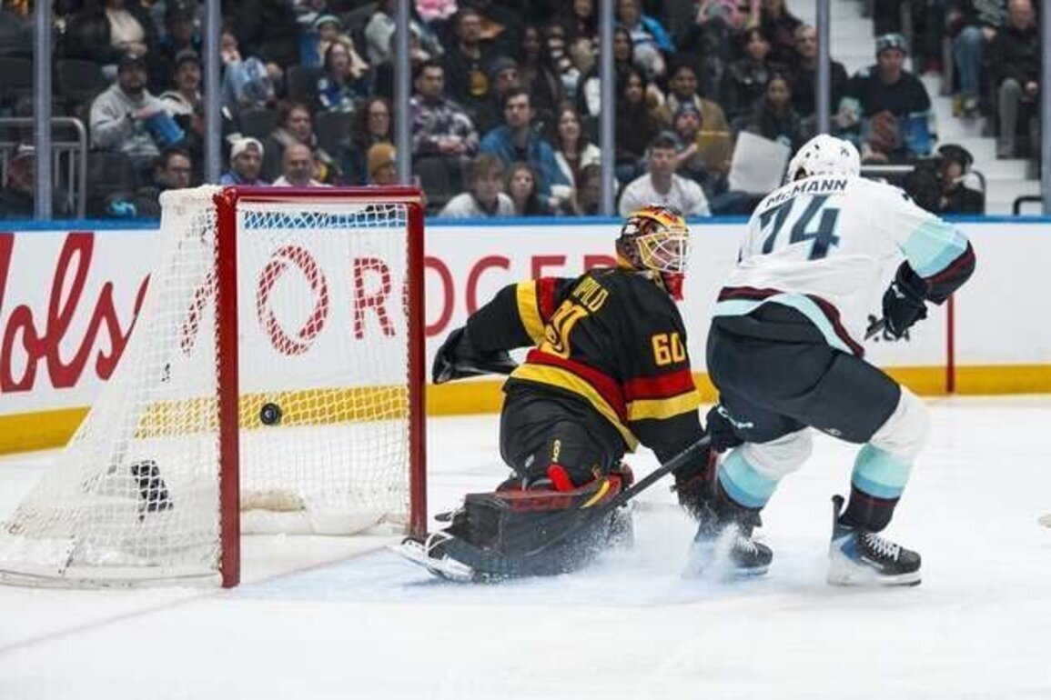 Kraken test Lightning's perfect record in Seattle as wild-card race heats up