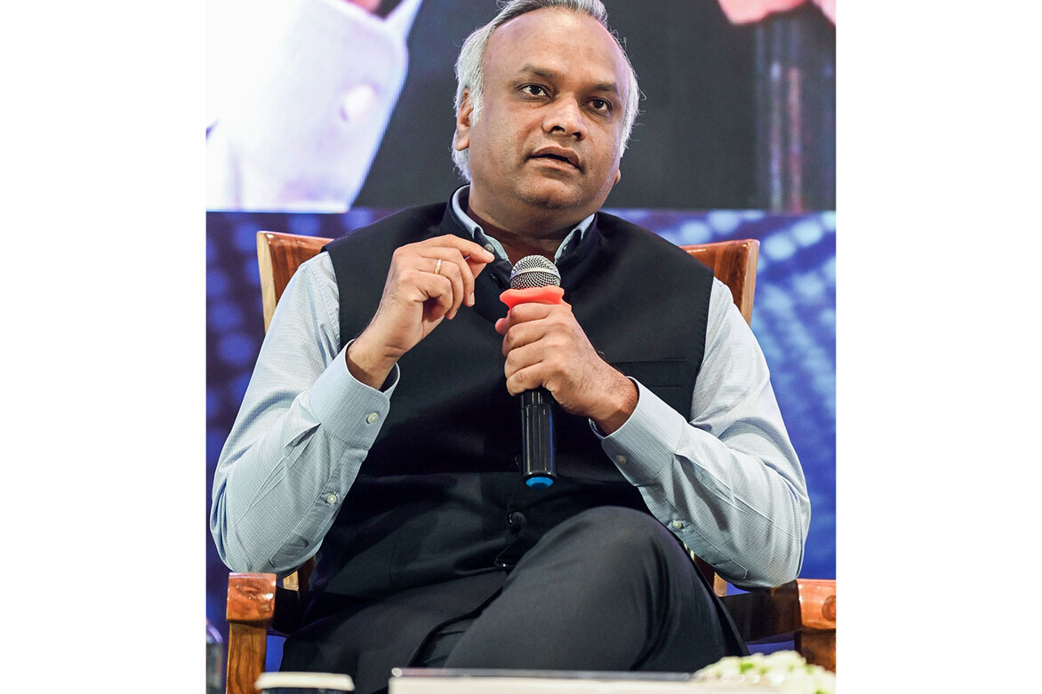 Strict action against establishments serving alcohol to minors, says Karnataka Home Minister Priyank Kharge