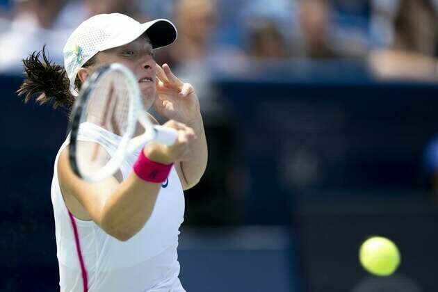 WTA roundup: Iga Swiatek rallies to win Korea Open