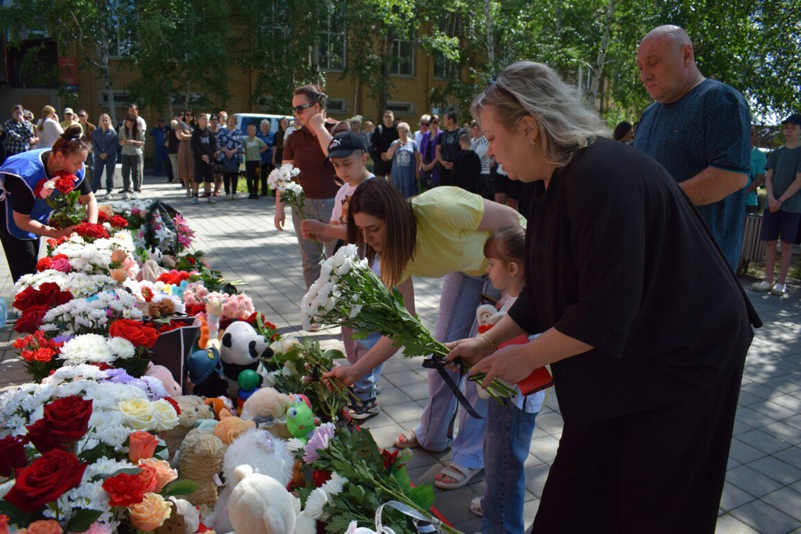 RUSSIA-TYNDA-PLANE CRASH-MOURNING