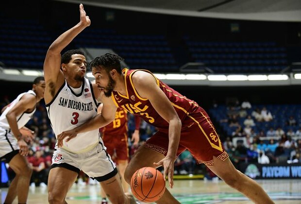 No. 16 Southern Cal seeks 10-0 start vs. Long Beach State