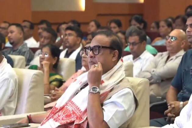 Assam CM listens to PM Modi's Mann Ki Baat with over 500 BJP workers in Dispur