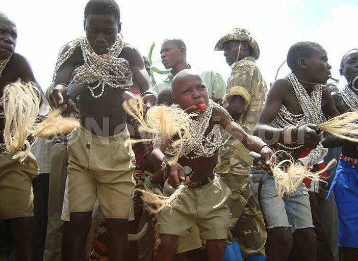  andidates from ubulo ast performing the sinyimba dance at utoto