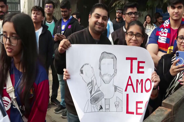 'Messi, Messi' chants echo outside Arun Jaitley Stadium ahead of Argentine legend's Delhi visit