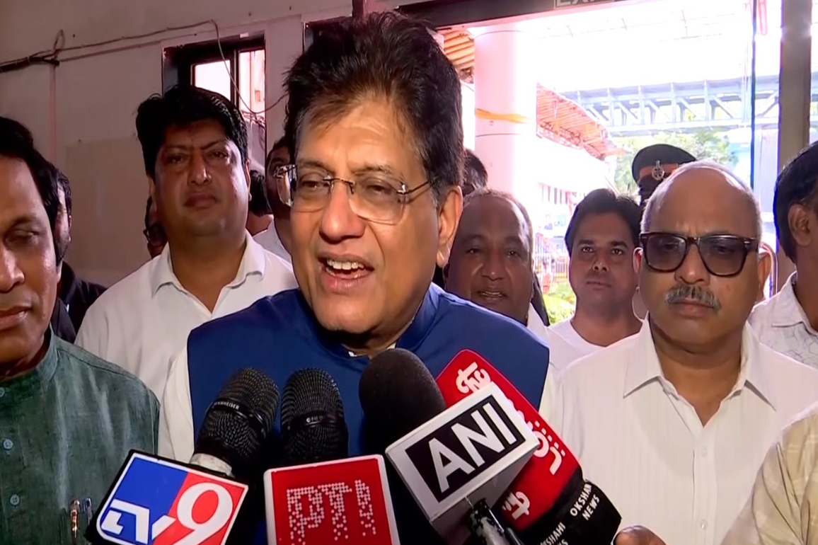 Piyush Goyal extends best wishes to Indian women's team ahead of World Cup final
