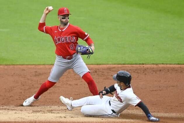 Guardians continue home dominance of Angels with narrow win