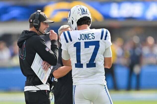 Colts QB Daniel Jones takes field, targets training camp, Week 1