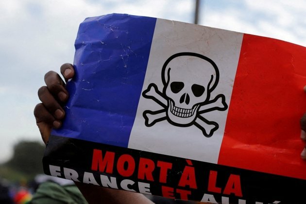 Europeans Set Two-Week Deadline for Reviewing Mali Situation