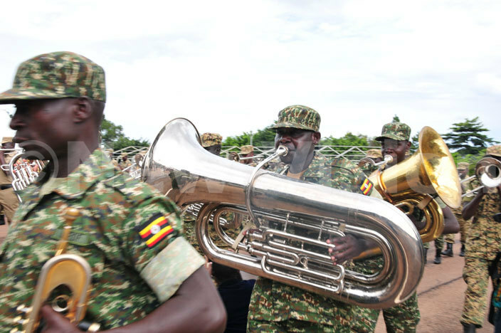  oldiers doing rehearsals for the presidential swearingin ceremony at ololo ndependence rounds hotoeter usomoke