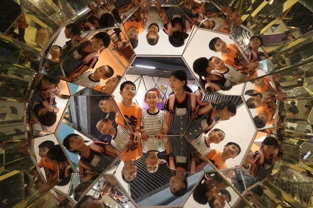 Museum ignites youth's curiosity with dual-festival science carnival