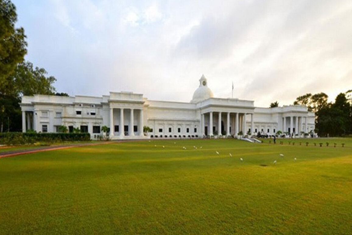 As CBSE marking row hits JEE aspirants, students seek one-time relaxation in 75% eligibility criterion; IIT Roorkee says 'not possible'