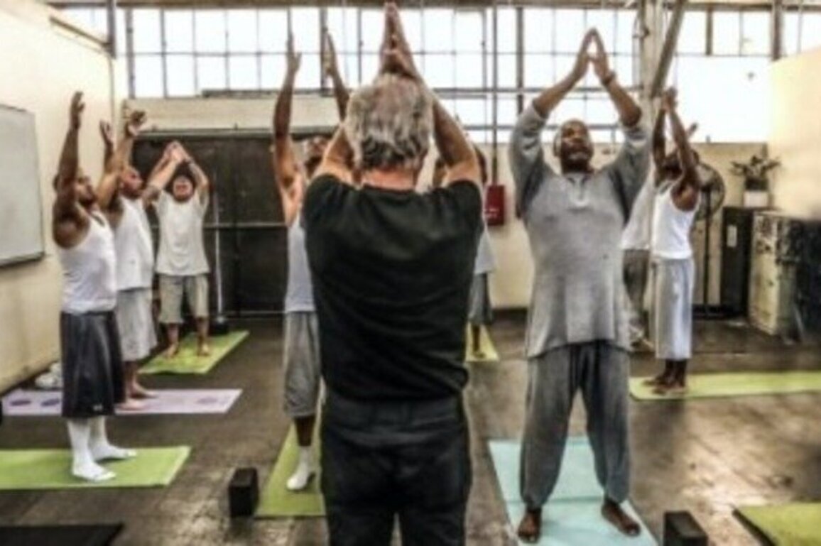 AR correctional centers using yoga, mindfulness to reduce stress 