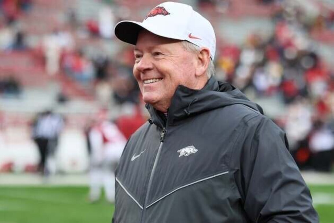 Reports: Bobby Petrino to become Bill Belichick's OC at UNC