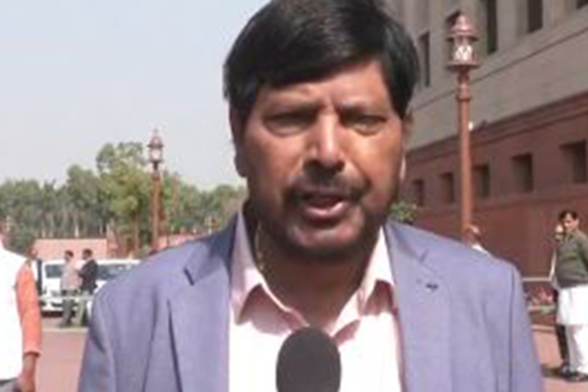 Delhi poll results huge shock to Kejriwal, Punjab will slip away from AAP soon: Ramdas Athawale