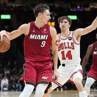 Short-handed Bulls, Heat ready for round 3
