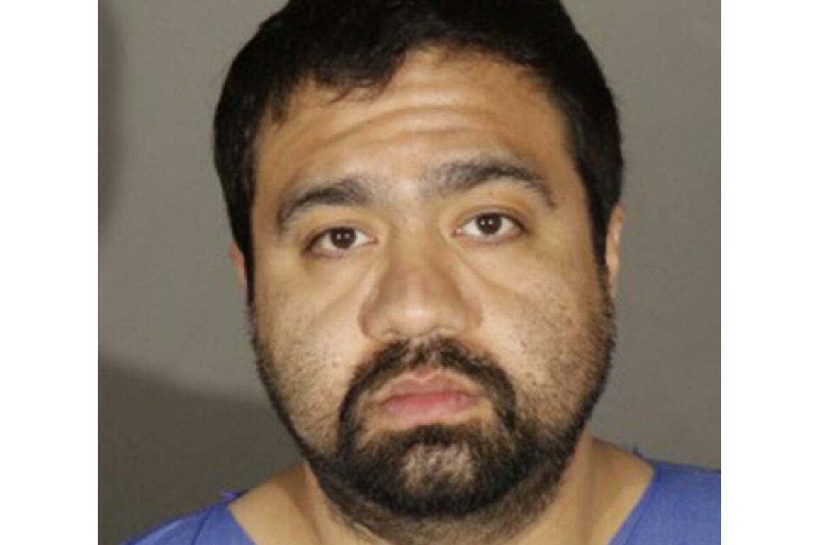 Man, 30, charged with luring minors on Instagram with drugs for sex