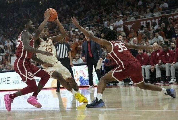 Balanced attack carries Oklahoma past rival Texas